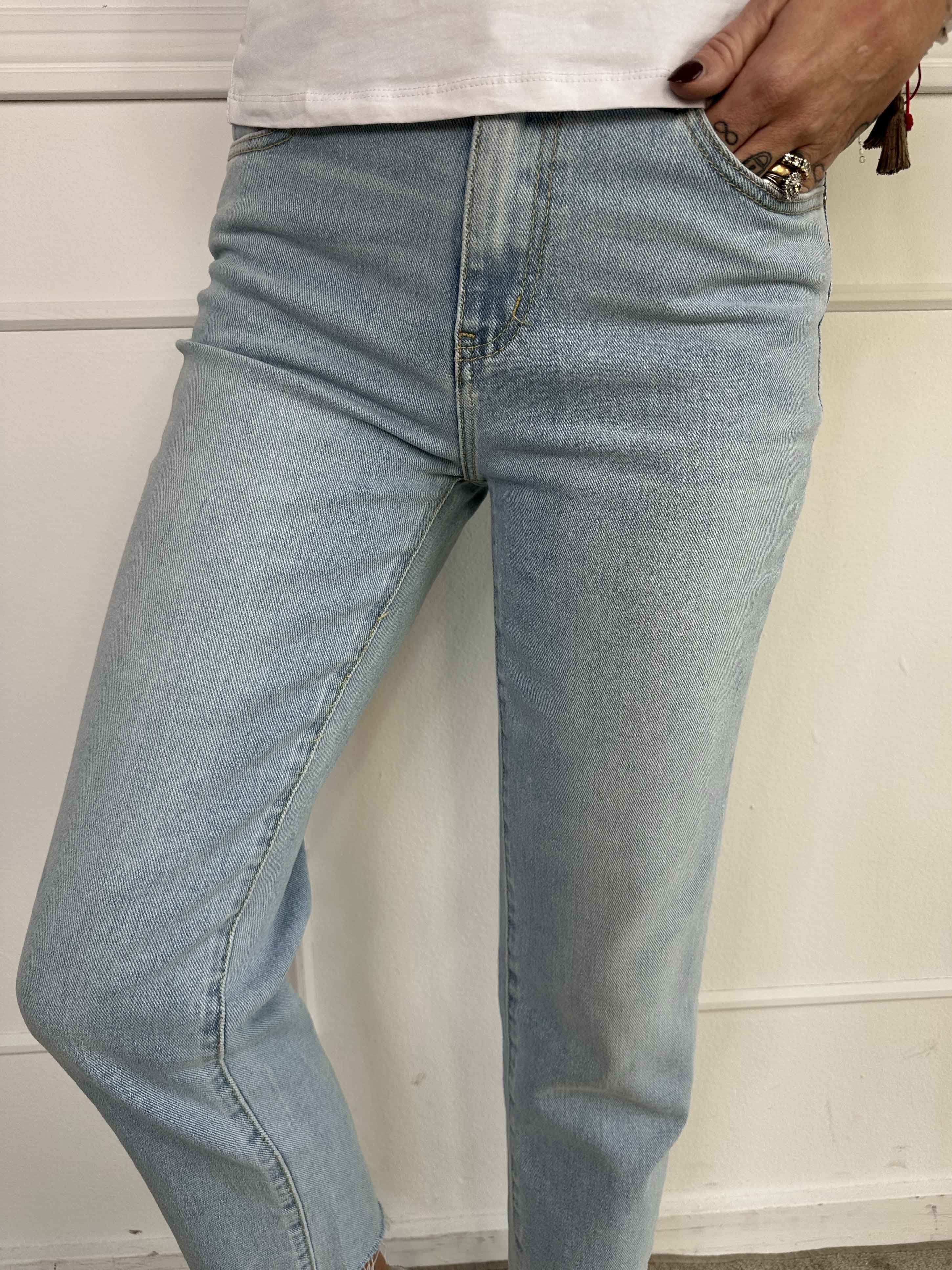 Abani - Mom jeans med let stræk i